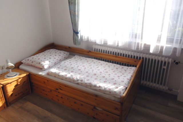 Schlafzimmer 2